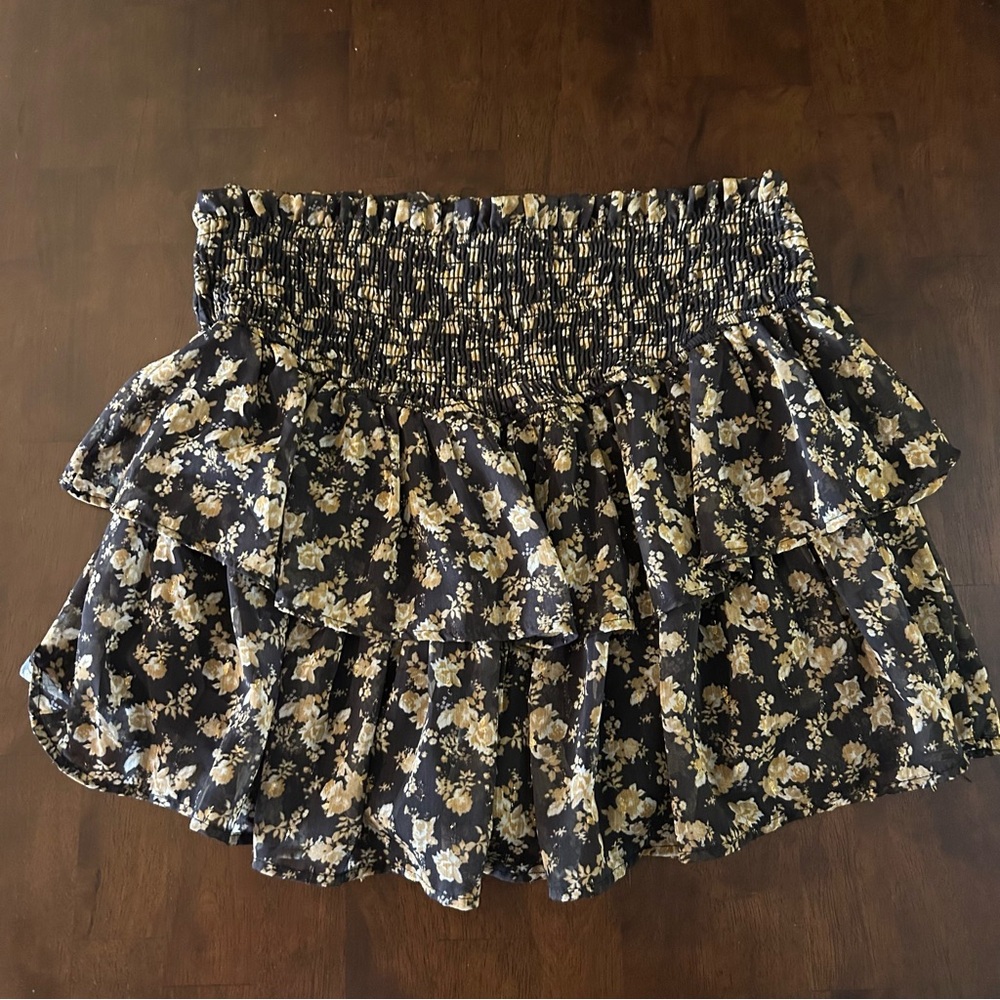 Altar’d State Black and Gold Floral Mini Skirt Size XL